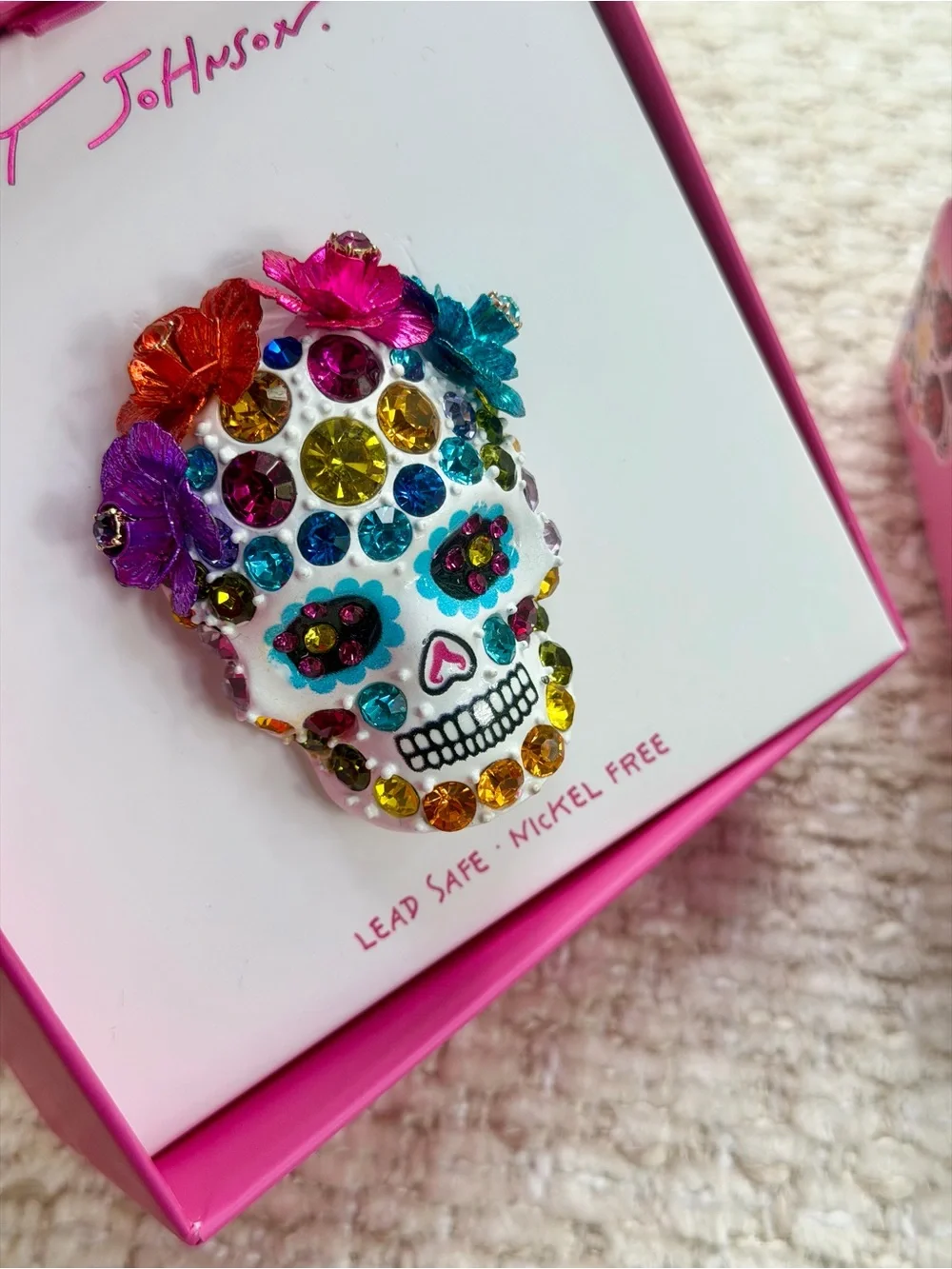 Betsey Johnson Dia De Los Muertos Skull Brooch Pin Crystal Flower White Enamel